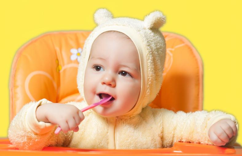 宝宝吃米粉,不是只是挑选,冲泡,怎么喂这么简单